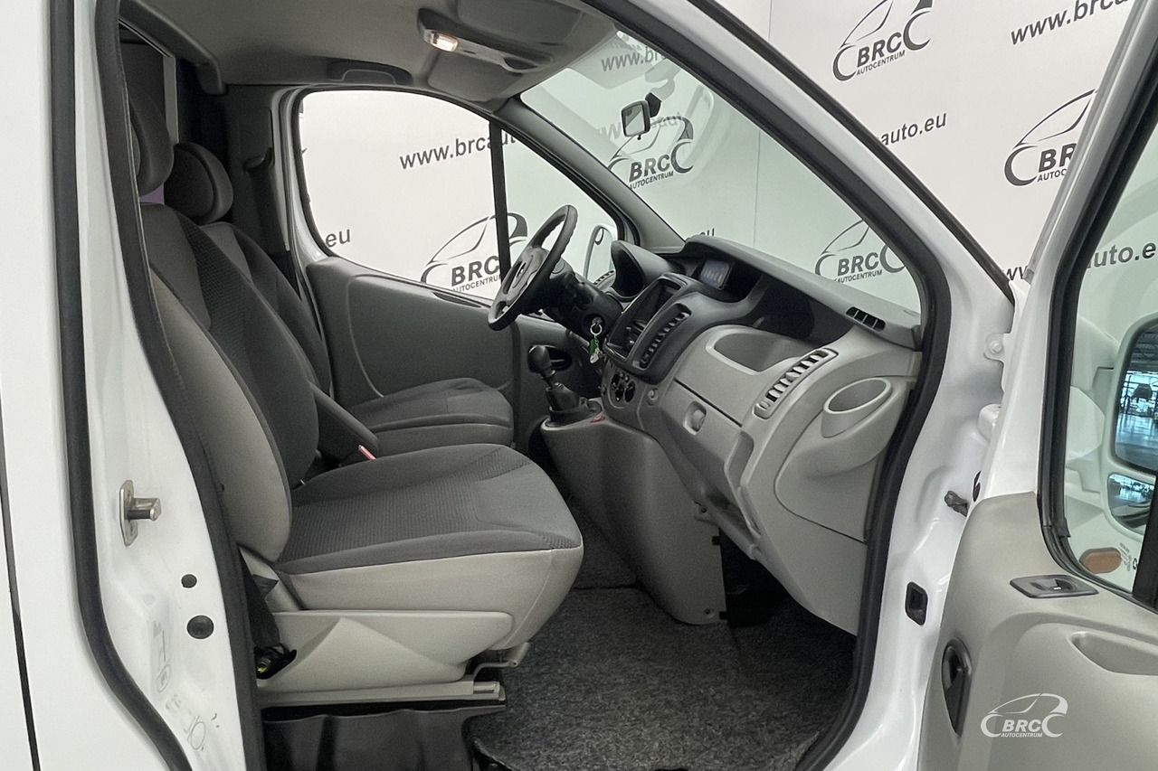 Opel Vivaro - Кампер комбе: слика 4 Opel Vivaro - Кампер комбе: слика 4