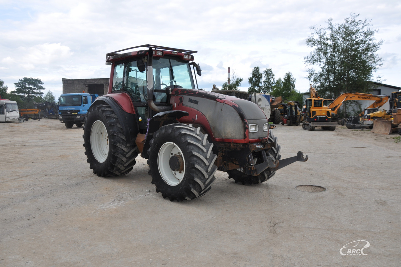 Valtra T190 - Трактор: слика 2 Valtra T190 - Трактор: слика 2