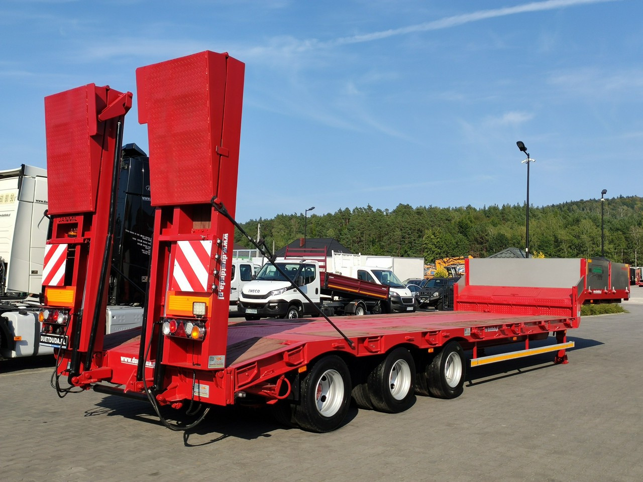Bodex JANMIL Burtówka Laweta Niskopodłogowa Podczołgówka 3-Osie - Полуприколка за низок утовар: слика 3 Bodex JANMIL Burtówka Laweta Niskopodłogowa Podczołgówka 3-Osie - Полуприколка за низок утовар: слика 3