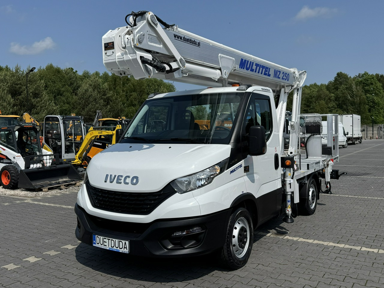 Iveco Daily 35S14 - Камион со подигачка кошница: слика 4 Iveco Daily 35S14 - Камион со подигачка кошница: слика 4