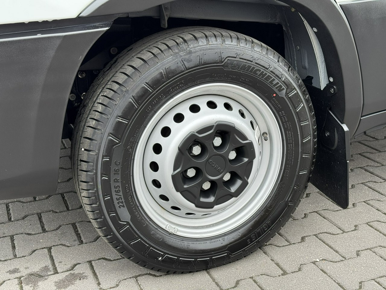 Iveco Daily 35S16 V - Комбе ладилник: слика 4 Iveco Daily 35S16 V - Комбе ладилник: слика 4