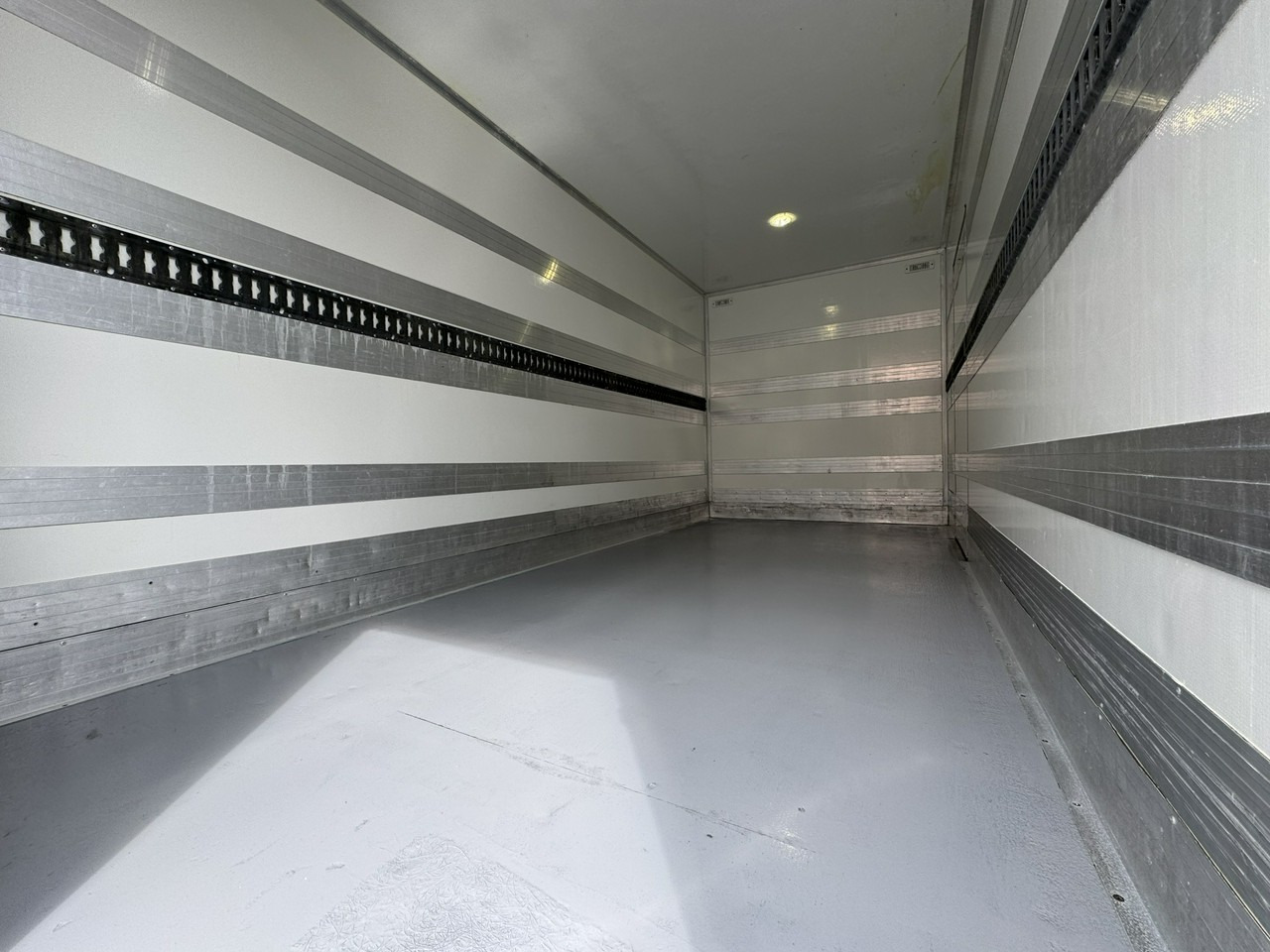 Комбе ладилник Iveco Daily 50C15 V: слика 22