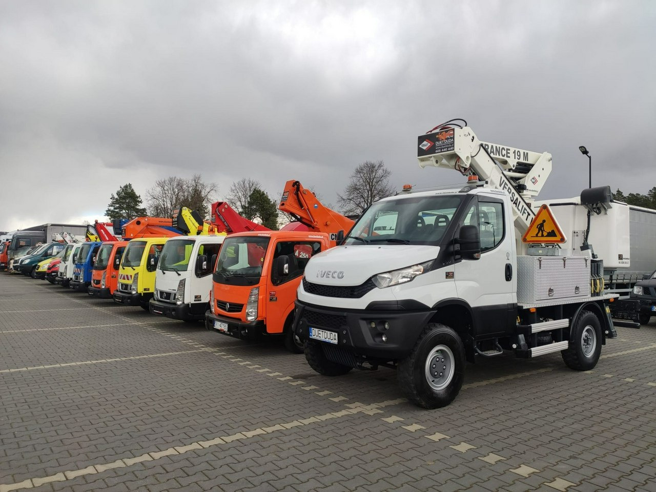 Iveco Daily 55S17W 4x4 Zwyżka 19m Versalift Lat 55 TB Time France - Камион со подигачка кошница: слика 2 Iveco Daily 55S17W 4x4 Zwyżka 19m Versalift Lat 55 TB Time France - Камион со подигачка кошница: слика 2