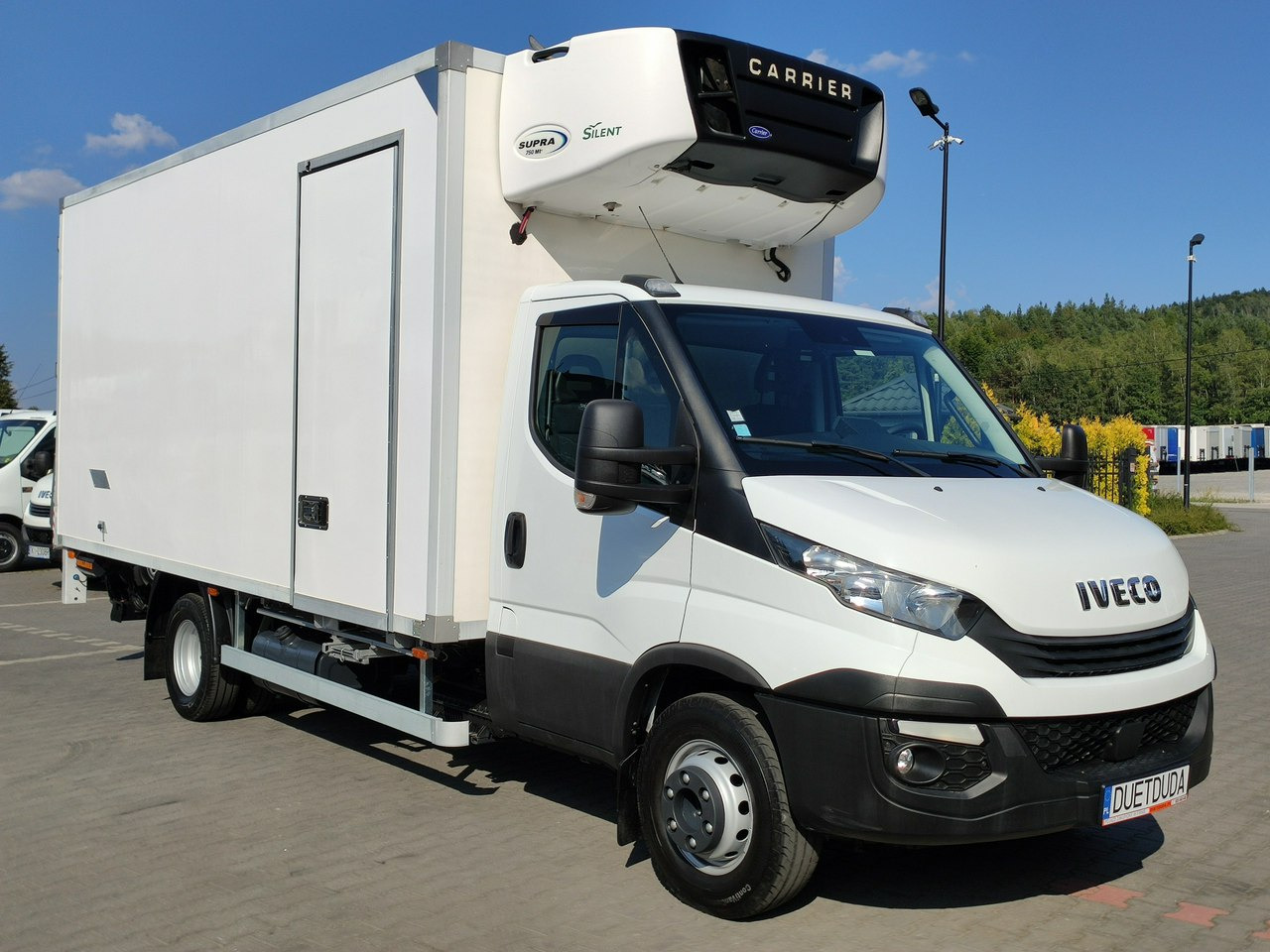 Iveco Daily 72C18 Mroźnia Ściana Grodziowa Podwójny Parownik - Комбе ладилник: слика 2 Iveco Daily 72C18 Mroźnia Ściana Grodziowa Podwójny Parownik - Комбе ладилник: слика 2