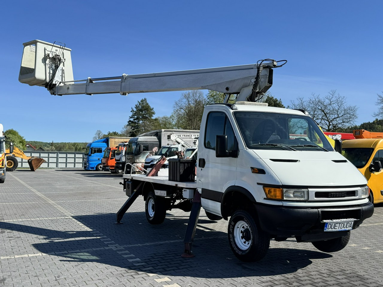 Iveco Daily - Камион со подигачка кошница: слика 2 Iveco Daily - Камион со подигачка кошница: слика 2