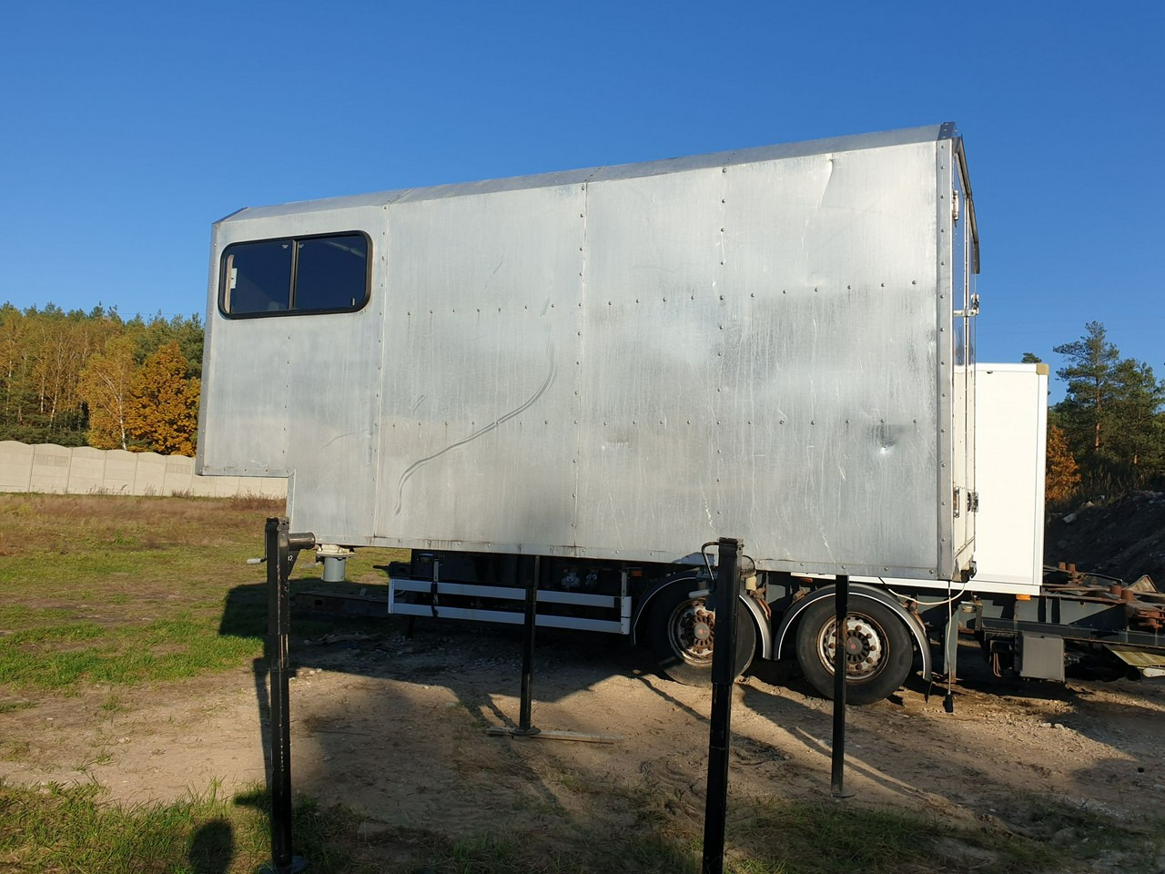 Mercedes ATEGO 1221 - Заменски сандак/ Кутија: слика 2 Mercedes ATEGO 1221 - Заменски сандак/ Кутија: слика 2