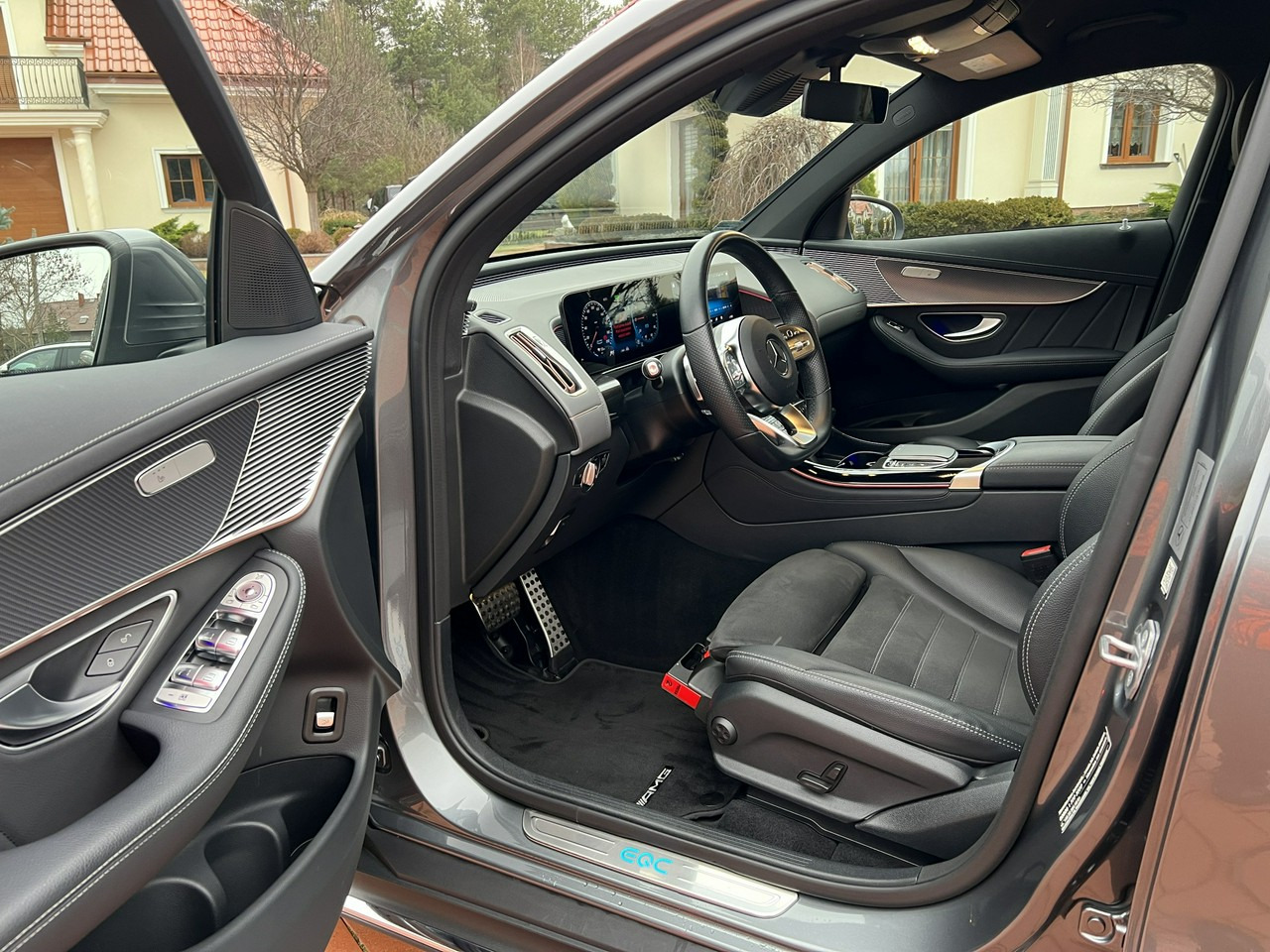 SUV Mercedes EQC: слика 18 SUV Mercedes EQC: слика 18