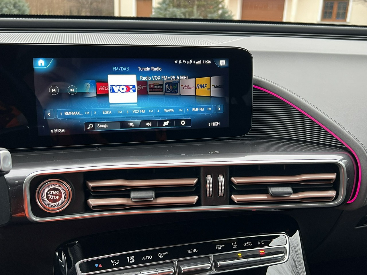 SUV Mercedes EQC: слика 25 SUV Mercedes EQC: слика 25