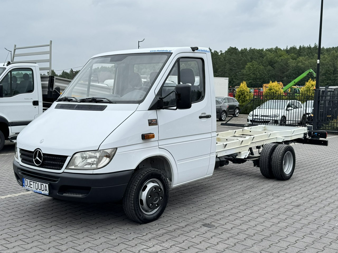 Mercedes Sprinter - Камион со кабинска шасија: слика 2 Mercedes Sprinter - Камион со кабинска шасија: слика 2