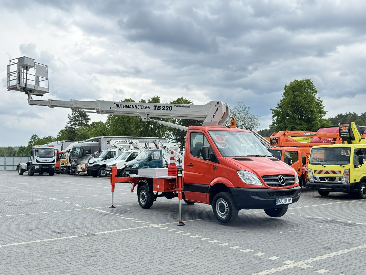 Mercedes Sprinter - Камион со подигачка кошница: слика 5 Mercedes Sprinter - Камион со подигачка кошница: слика 5