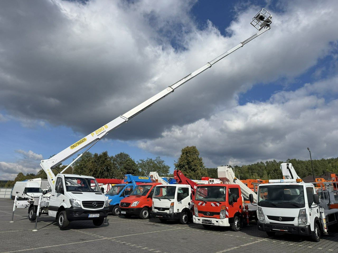 Mercedes Sprinter Zwyżka Podnośnik Koszowy PALFINGER P280 B UDT - Камион со подигачка кошница: слика 2 Mercedes Sprinter Zwyżka Podnośnik Koszowy PALFINGER P280 B UDT - Камион со подигачка кошница: слика 2