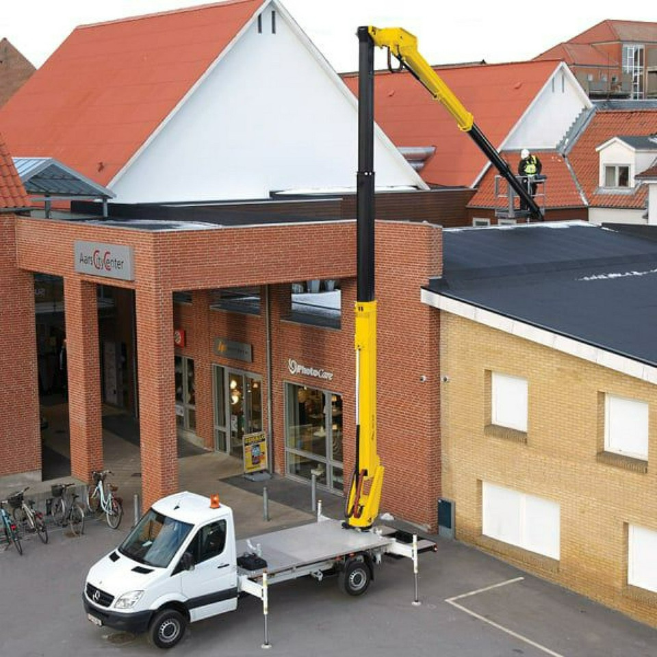 Mercedes Sprinter Zwyżka Podnośnik Koszowy VERSALIFT VTX-240 UDT - Камион со подигачка кошница: слика 3 Mercedes Sprinter Zwyżka Podnośnik Koszowy VERSALIFT VTX-240 UDT - Камион со подигачка кошница: слика 3