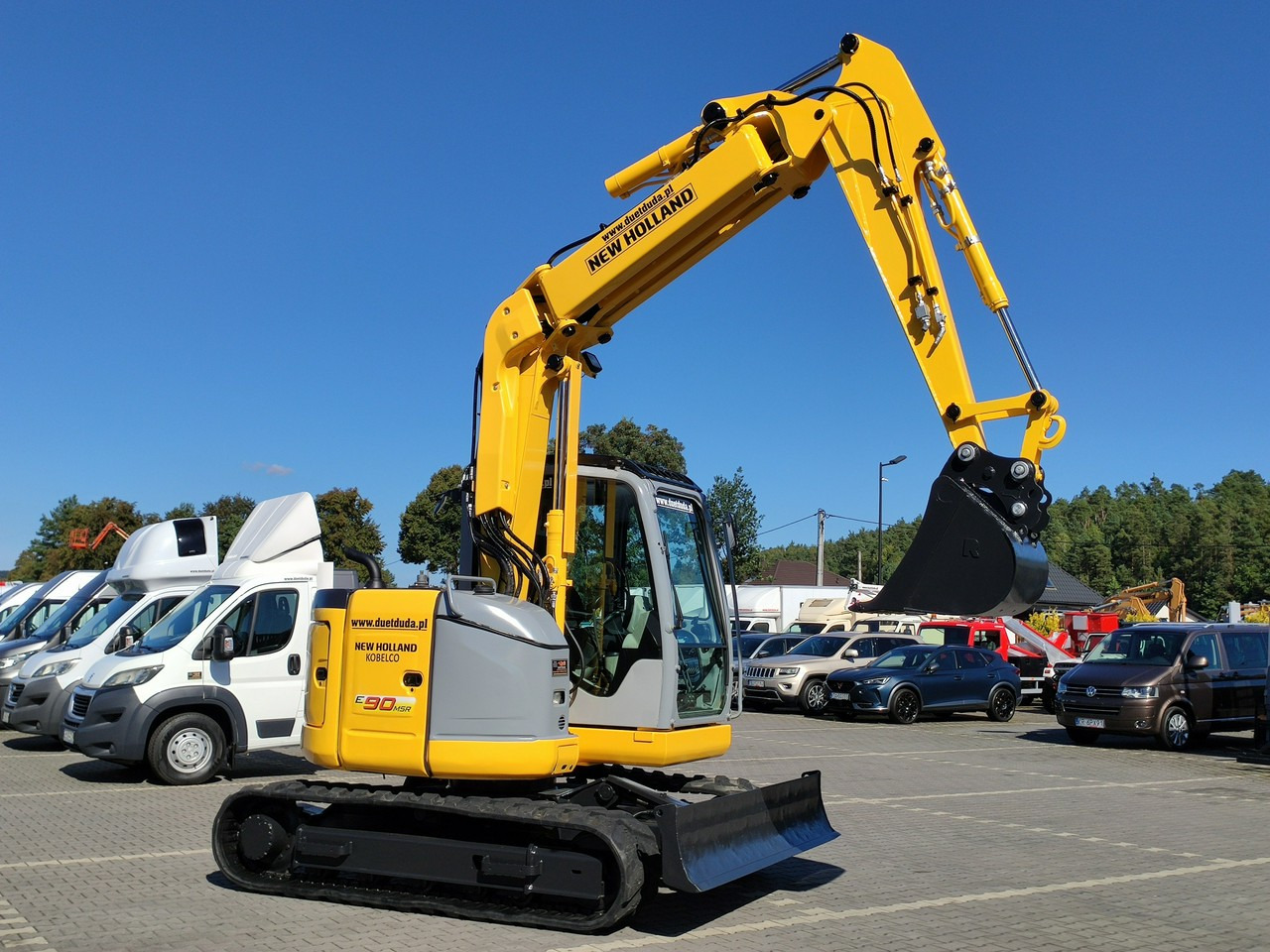 New Holland E90B SR -2 Gąsienicowa 10ton - Мини багер: слика 2 New Holland E90B SR -2 Gąsienicowa 10ton - Мини багер: слика 2