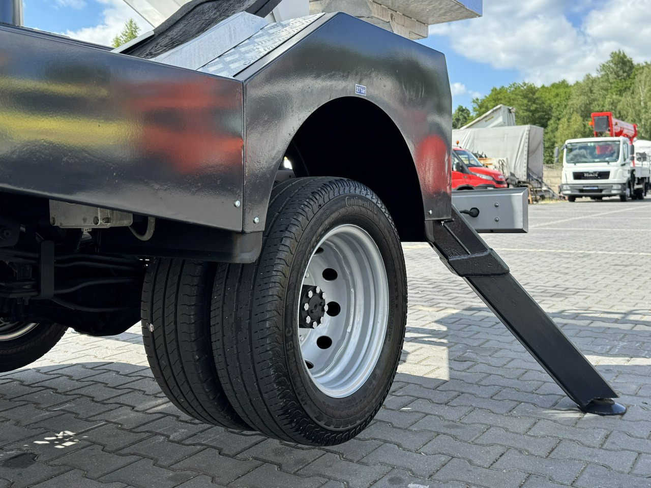 Nissan Cabstar - Камион со подигачка кошница: слика 5 Nissan Cabstar - Камион со подигачка кошница: слика 5