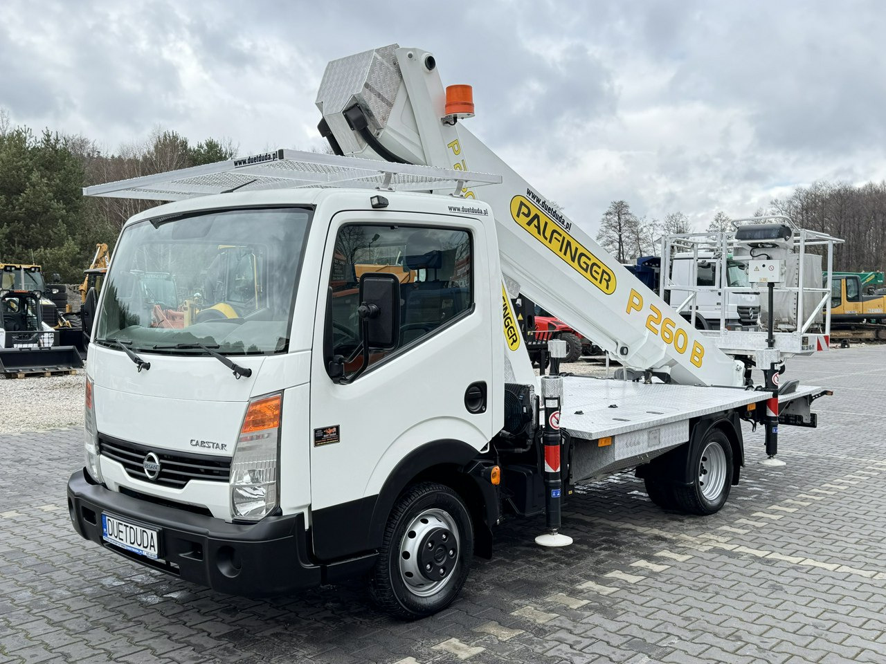 Nissan Cabstar - Камион со подигачка кошница: слика 4 Nissan Cabstar - Камион со подигачка кошница: слика 4
