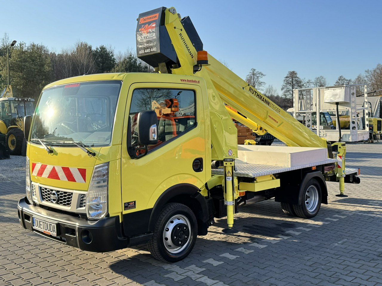 Nissan Cabstar - Камион со подигачка кошница: слика 4 Nissan Cabstar - Камион со подигачка кошница: слика 4