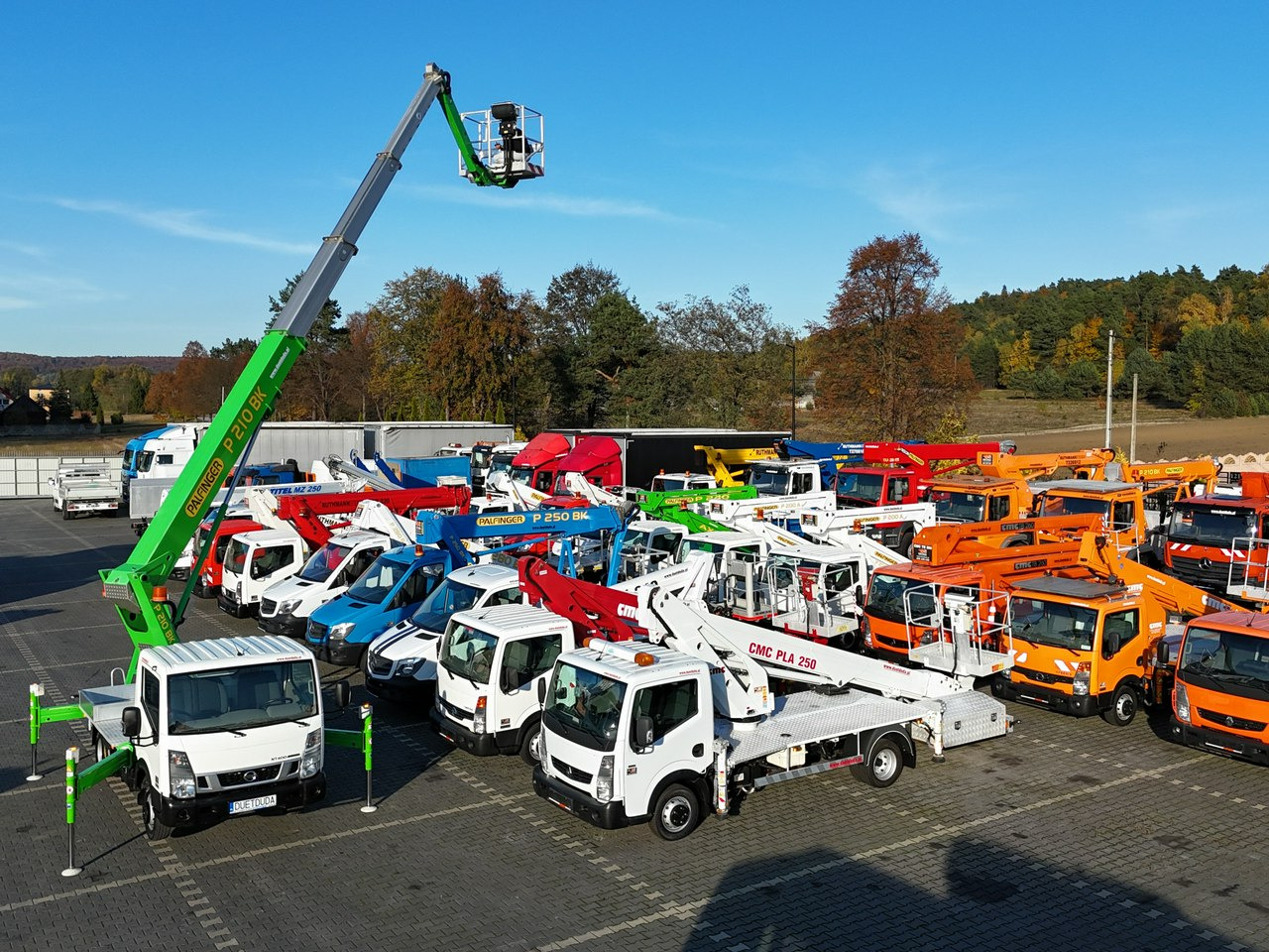 Nissan Cabstar Zwyżka Podnośnik Koszowy PALFINGER P210 BK UDT - Камион со подигачка кошница: слика 3 Nissan Cabstar Zwyżka Podnośnik Koszowy PALFINGER P210 BK UDT - Камион со подигачка кошница: слика 3