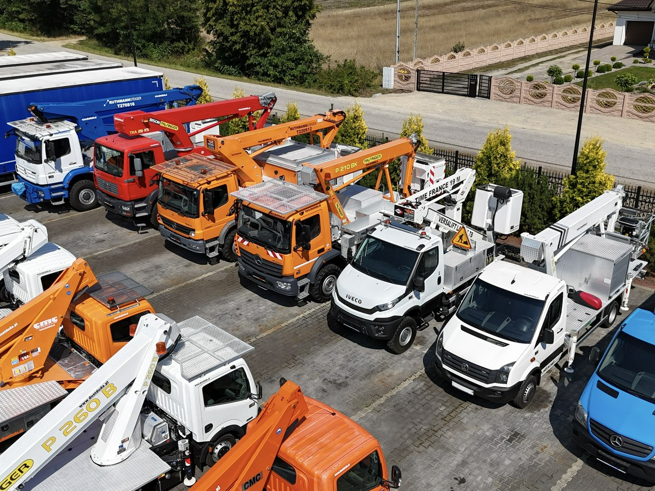 Nissan Zwyżka Podnośnik Koszowy 4X4 CABSTAR MAXITY SPRINTER - Камион со подигачка кошница: слика 5 Nissan Zwyżka Podnośnik Koszowy 4X4 CABSTAR MAXITY SPRINTER - Камион со подигачка кошница: слика 5