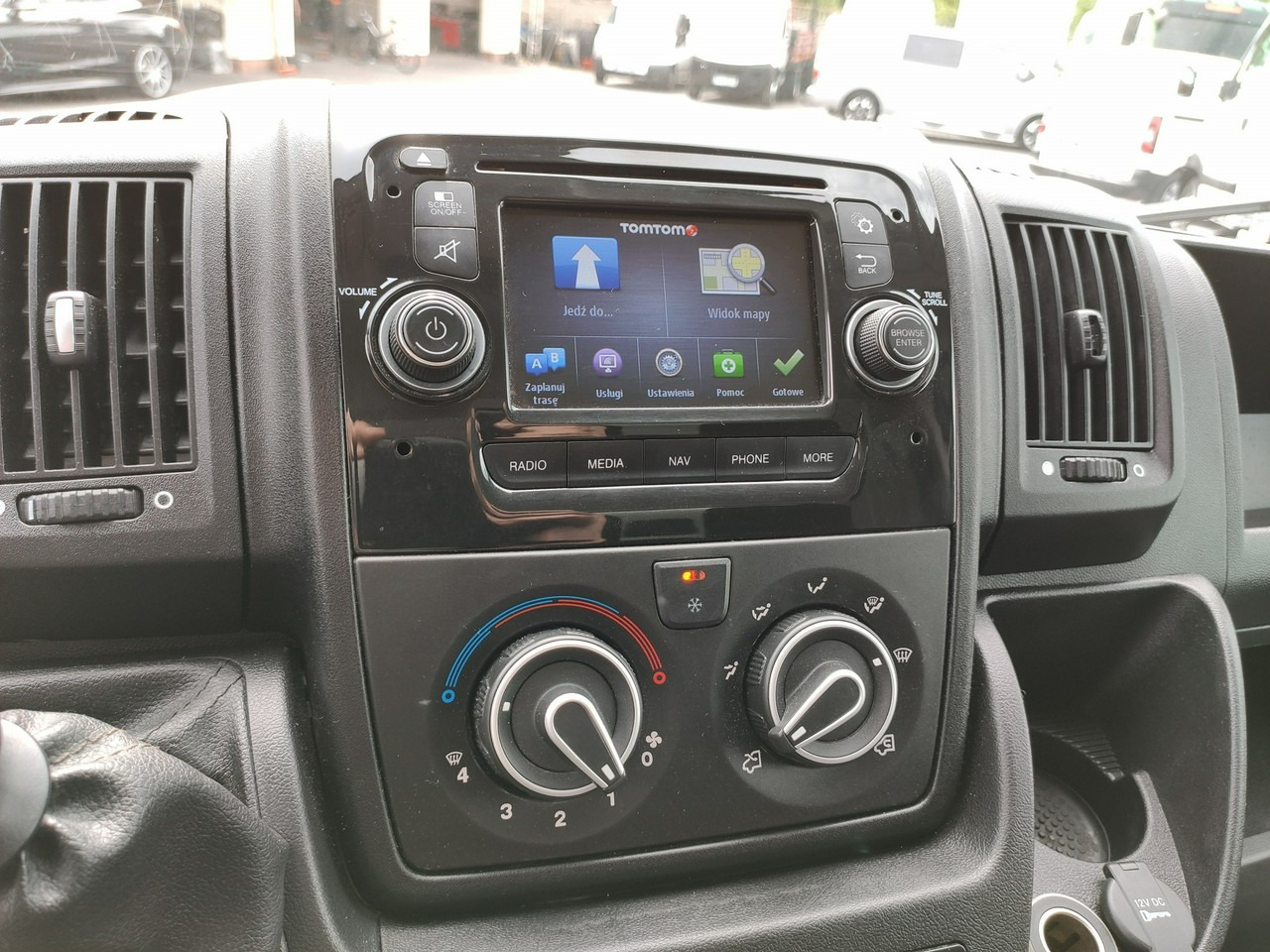 Комби кипер Peugeot Boxer: слика 23