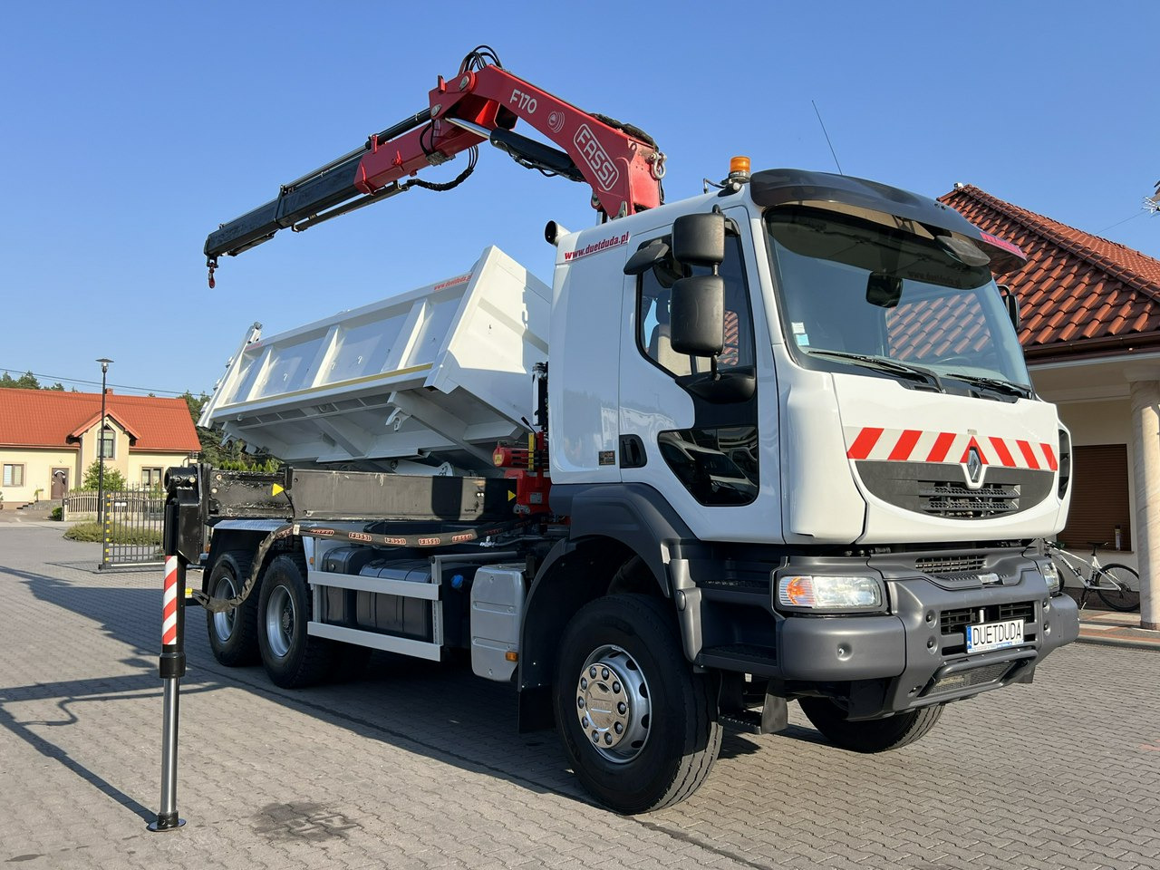 Renault Kerax 26.390 6x4 Mocny HDS FASSI F170 Sterowanie Radiowe - Кипер, Камион со кран: слика 2 Renault Kerax 26.390 6x4 Mocny HDS FASSI F170 Sterowanie Radiowe - Кипер, Камион со кран: слика 2