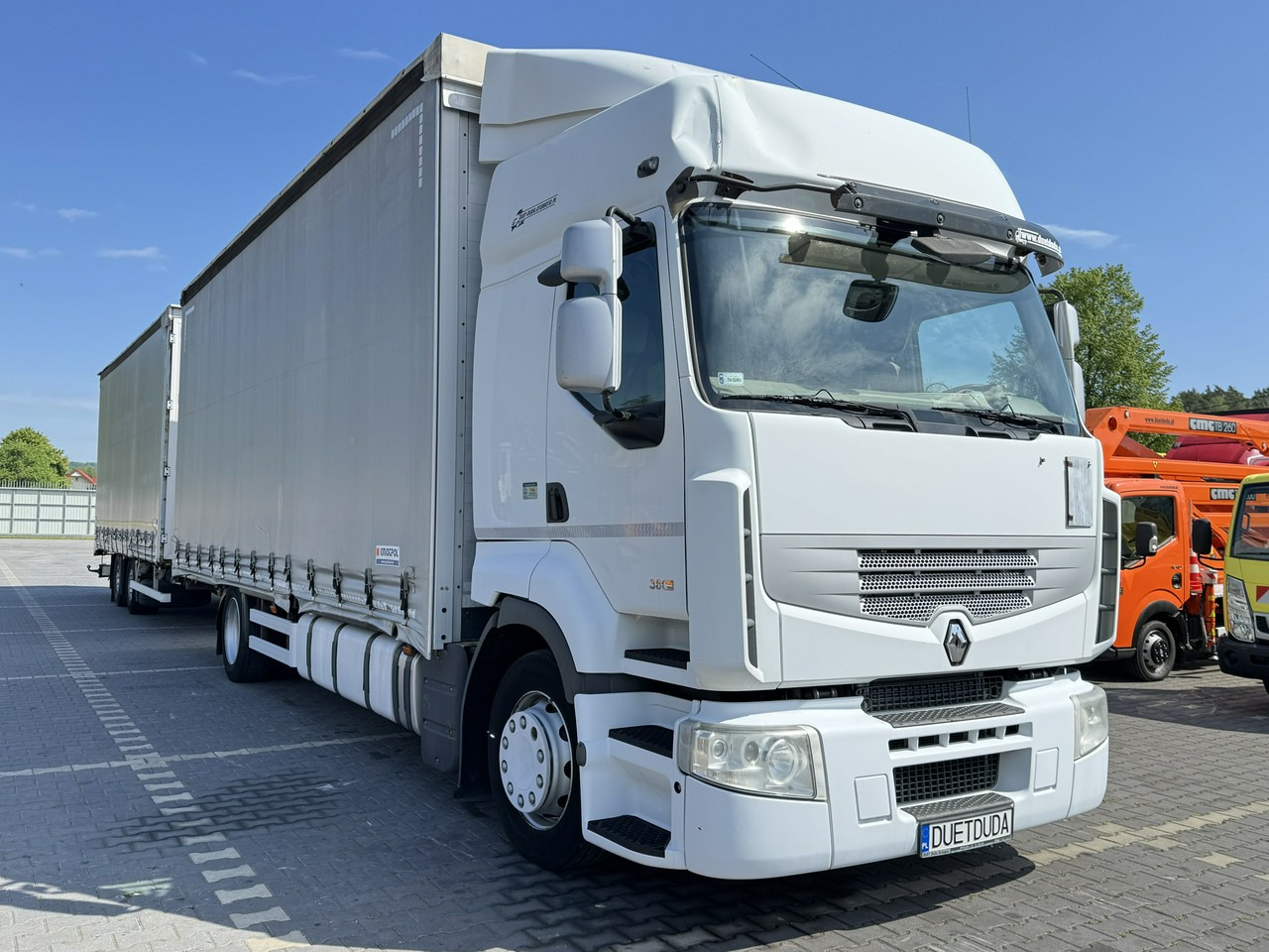 Renault Premium 380 DXi Euro 5 Firana 19 Palet Dach Zsuwany 18ton DMC - Камион со церада: слика 4 Renault Premium 380 DXi Euro 5 Firana 19 Palet Dach Zsuwany 18ton DMC - Камион со церада: слика 4
