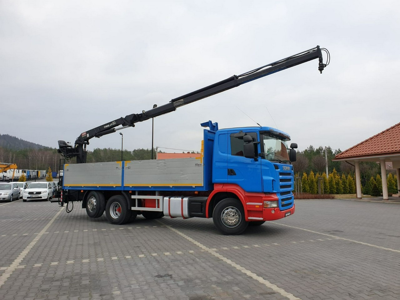 Scania R 400 LB 6x2 HDS Budowlanka Widły Oś Skrętna Super Stan - Камион со платформа, Камион со кран: слика 4 Scania R 400 LB 6x2 HDS Budowlanka Widły Oś Skrętna Super Stan - Камион со платформа, Камион со кран: слика 4