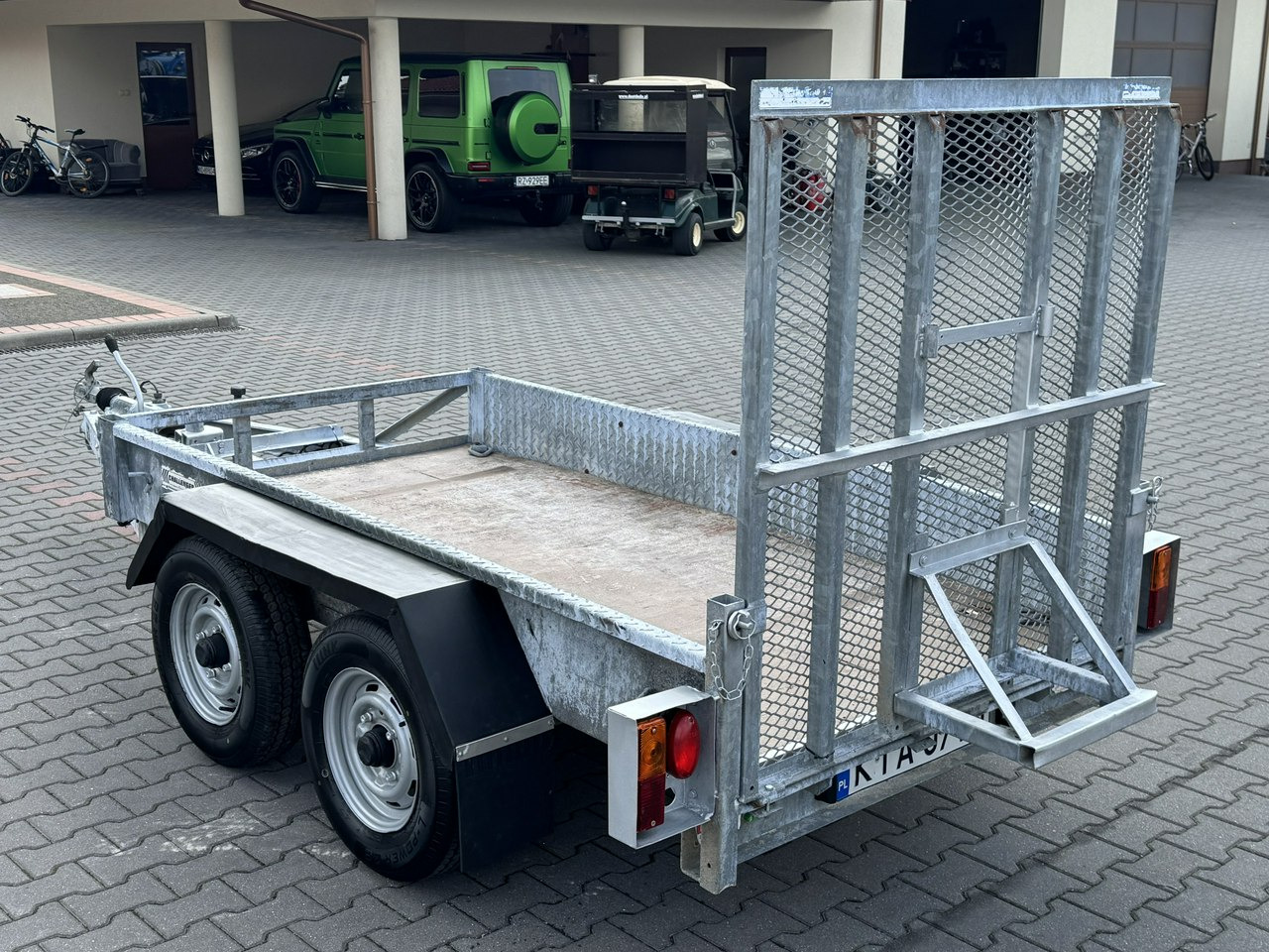 Titan Ciężarowa Pod minikoparkę sprzęt budowlany 2-osiowa Super Stan - Приколка за градежни машини: слика 4 Titan Ciężarowa Pod minikoparkę sprzęt budowlany 2-osiowa Super Stan - Приколка за градежни машини: слика 4