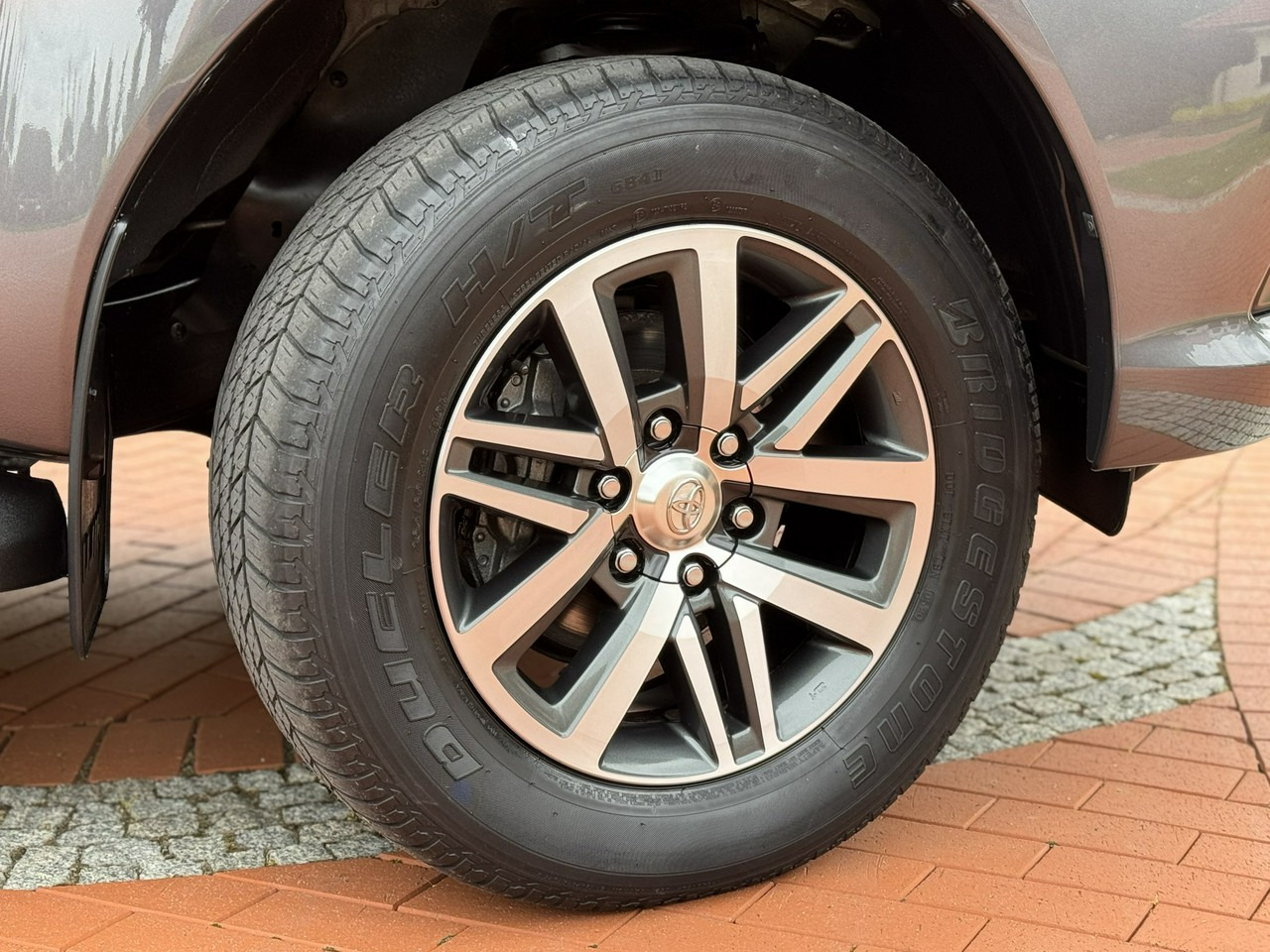 Пикап Toyota Hilux: слика 10