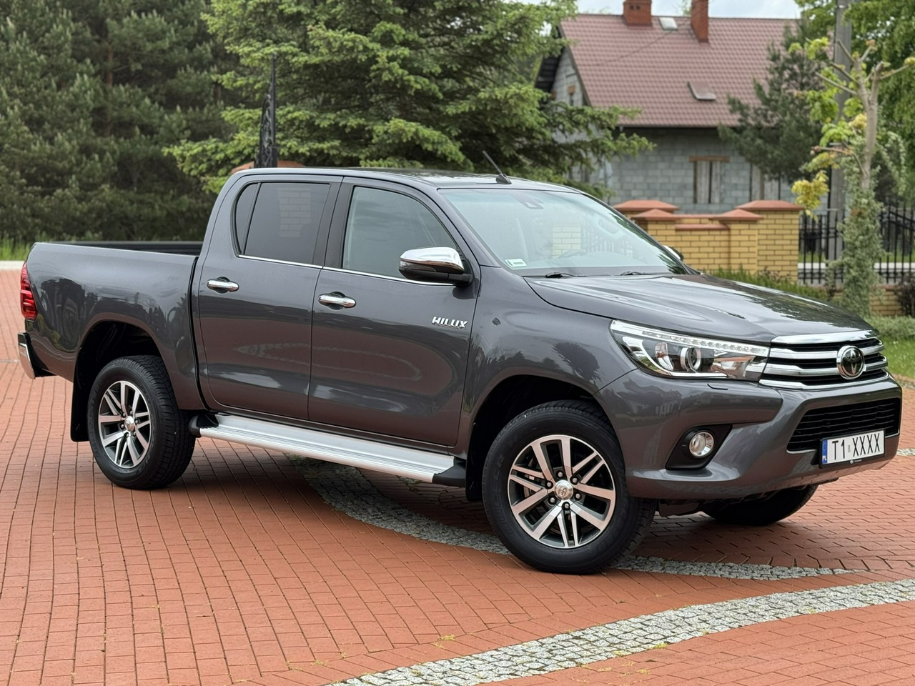 Пикап Toyota Hilux: слика 9
