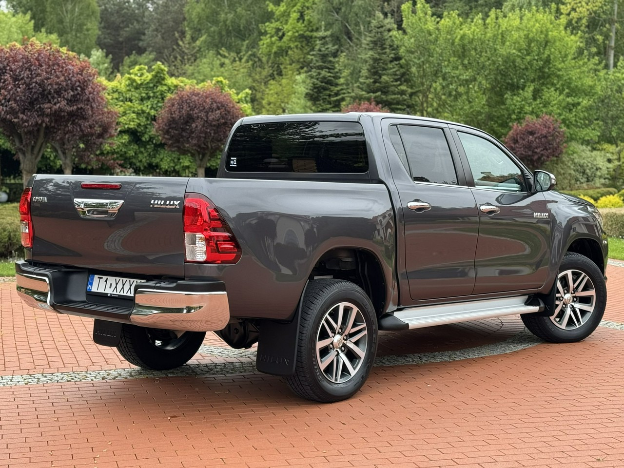 Пикап Toyota Hilux: слика 16