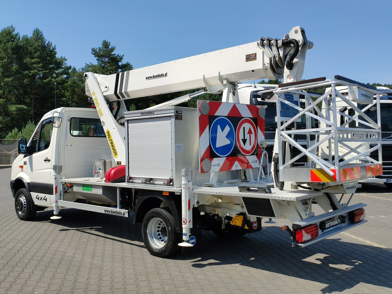 Камион со подигачка кошница Volkswagen Crafter: слика 15