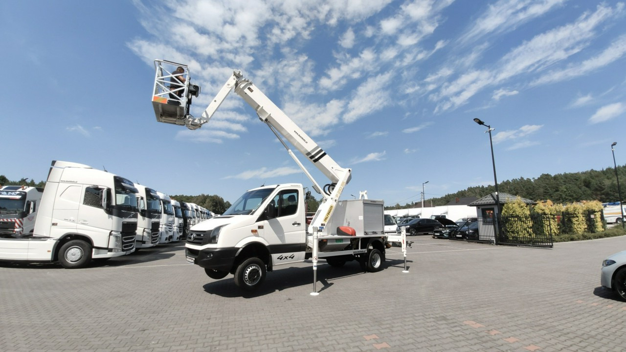 Камион со подигачка кошница Volkswagen Crafter: слика 42