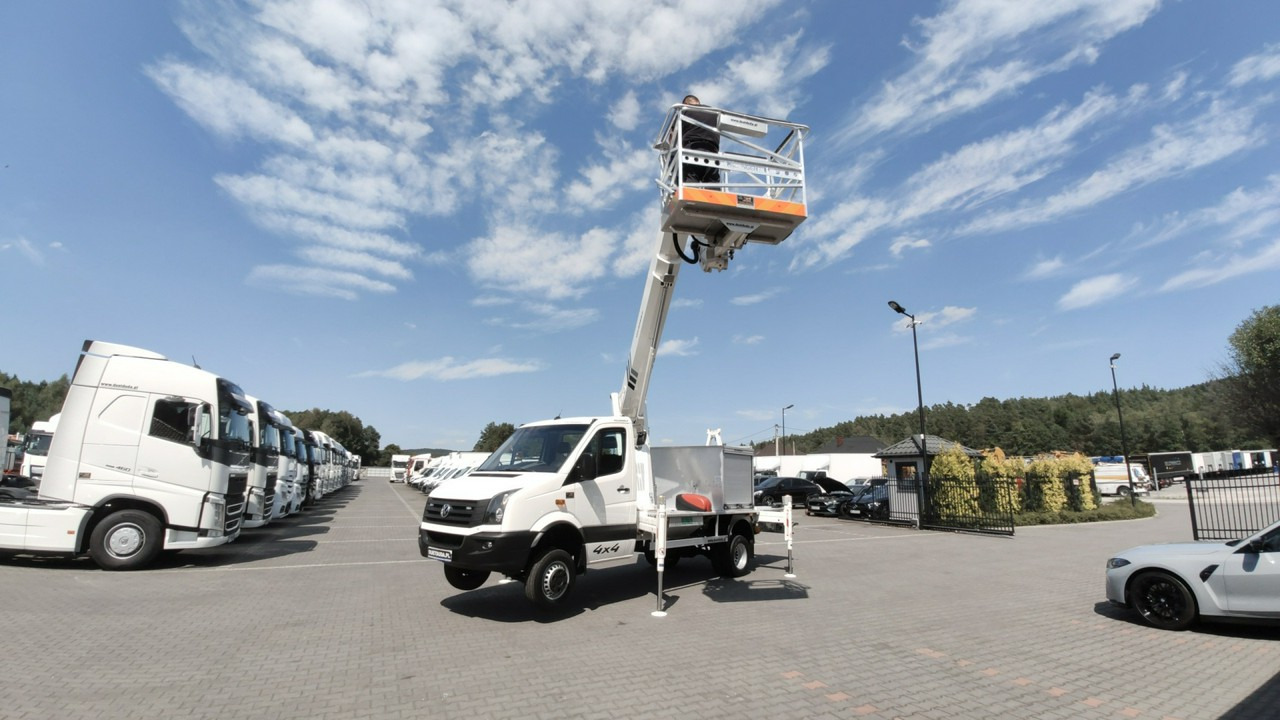 Камион со подигачка кошница Volkswagen Crafter: слика 43