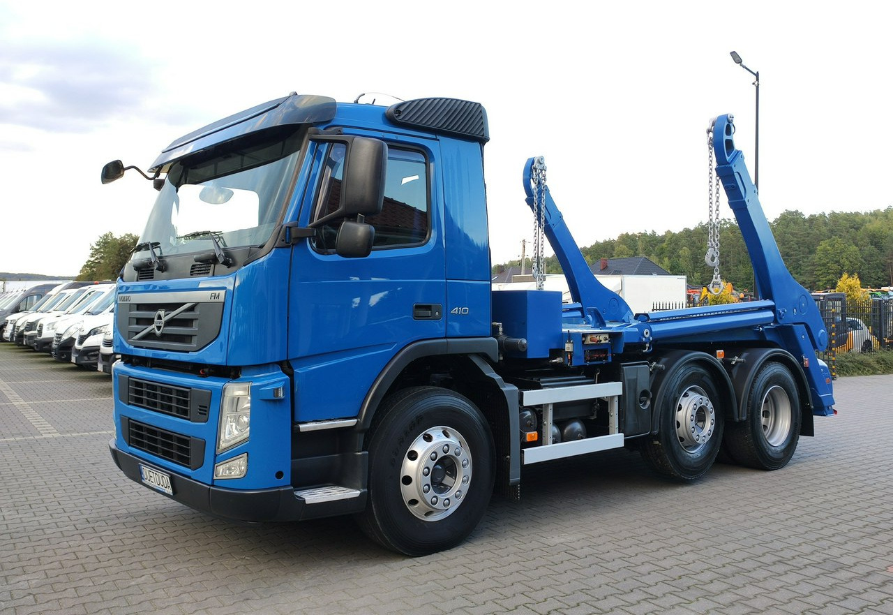 Volvo FM 410 E5 Bramowiec Hakowiec 6x2 Oś Skrętna / Podnoszona Automat - Камион за подигање контејнери: слика 1 Volvo FM 410 E5 Bramowiec Hakowiec 6x2 Oś Skrętna / Podnoszona Automat - Камион за подигање контејнери: слика 1