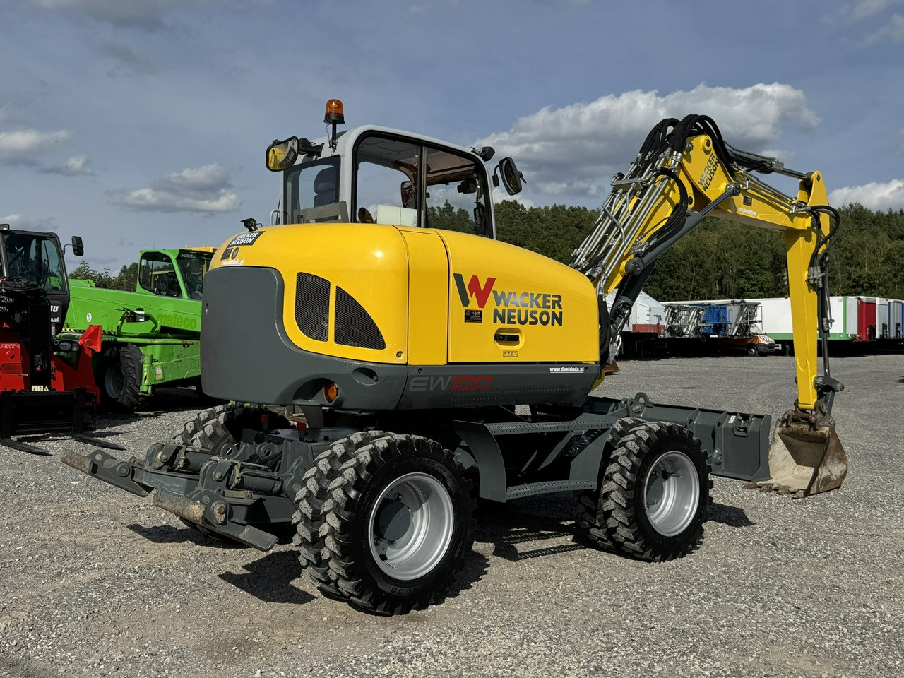 Wacker Neuson EW100 Pług + Podpory 10 ton Szybkozłącze Klimatyzacja - Багер на тркала: слика 2 Wacker Neuson EW100 Pług + Podpory 10 ton Szybkozłącze Klimatyzacja - Багер на тркала: слика 2