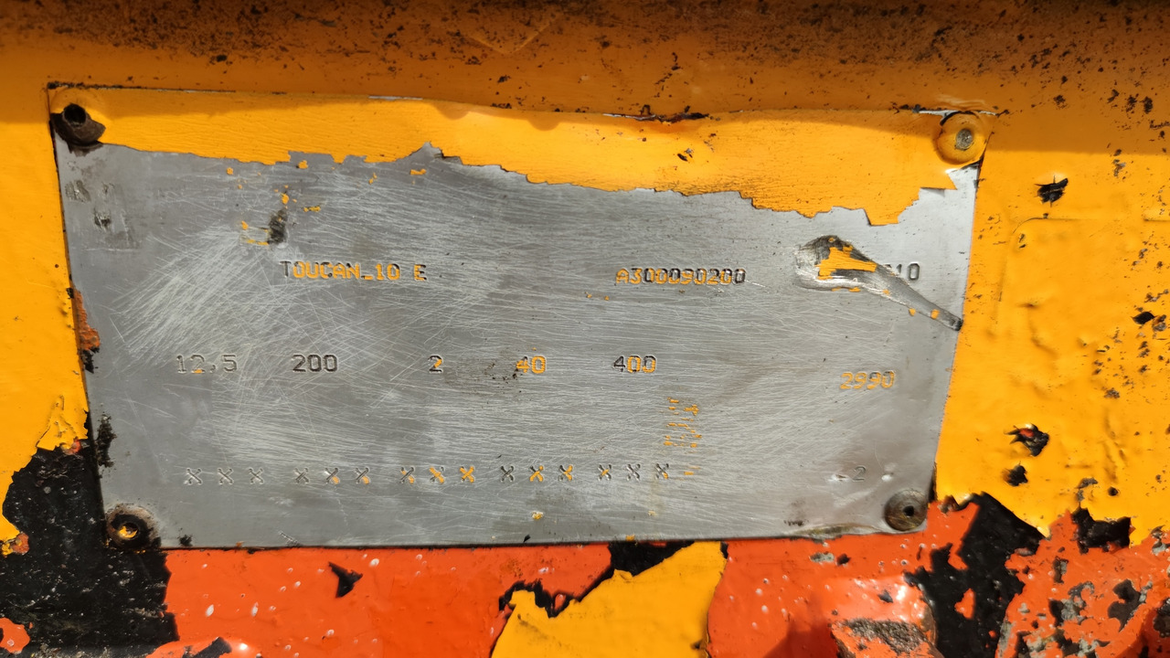 Вертикален јарболски подигнувач JLG TOUCAN 10 E: слика 6 Вертикален јарболски подигнувач JLG TOUCAN 10 E: слика 6