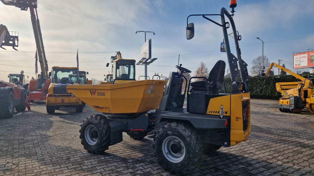 WACKER NEUSON DW30 - Мини истоварувач: слика 1 WACKER NEUSON DW30 - Мини истоварувач: слика 1