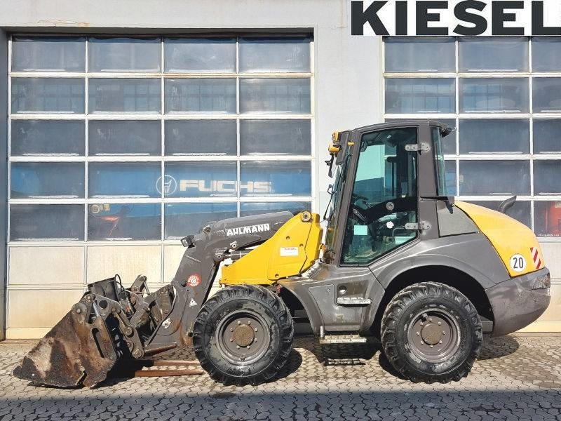 Ahlmann AS 900 - Компактен натоварувач: слика 1 Ahlmann AS 900 - Компактен натоварувач: слика 1