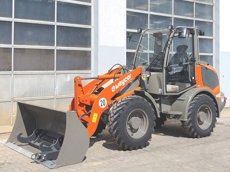 Atlas AR 400 - Компактен натоварувач: слика 2 Atlas AR 400 - Компактен натоварувач: слика 2