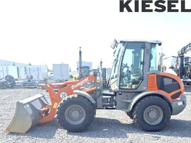 Atlas AR 480 - Компактен натоварувач: слика 1 Atlas AR 480 - Компактен натоварувач: слика 1