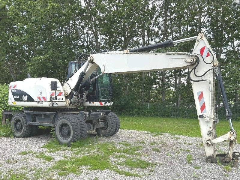 CAT M 316 D - Багер на тркала: слика 2 CAT M 316 D - Багер на тркала: слика 2