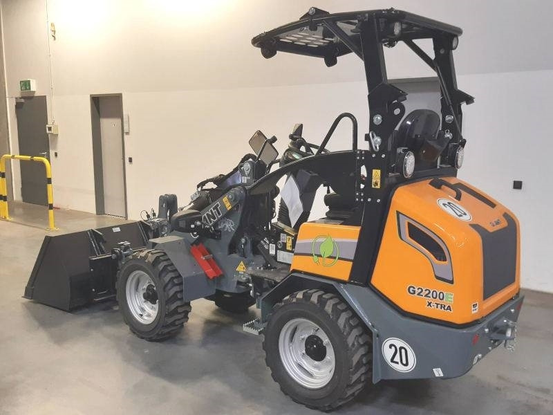 Giant G 2200 E X-Tra Elektro / electric - Компактен натоварувач: слика 3 Giant G 2200 E X-Tra Elektro / electric - Компактен натоварувач: слика 3