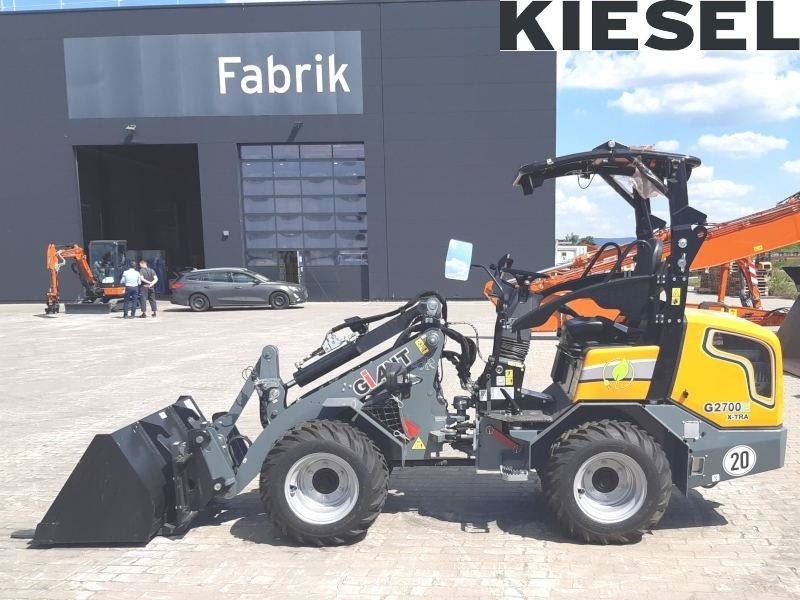 Giant G 2700 E X-Tra Elektro / electric - Компактен натоварувач: слика 1 Giant G 2700 E X-Tra Elektro / electric - Компактен натоварувач: слика 1