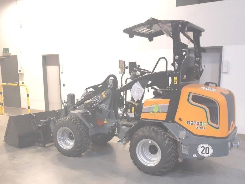 Giant G 2700 E X-Tra Elektro / electric - Компактен натоварувач: слика 3 Giant G 2700 E X-Tra Elektro / electric - Компактен натоварувач: слика 3