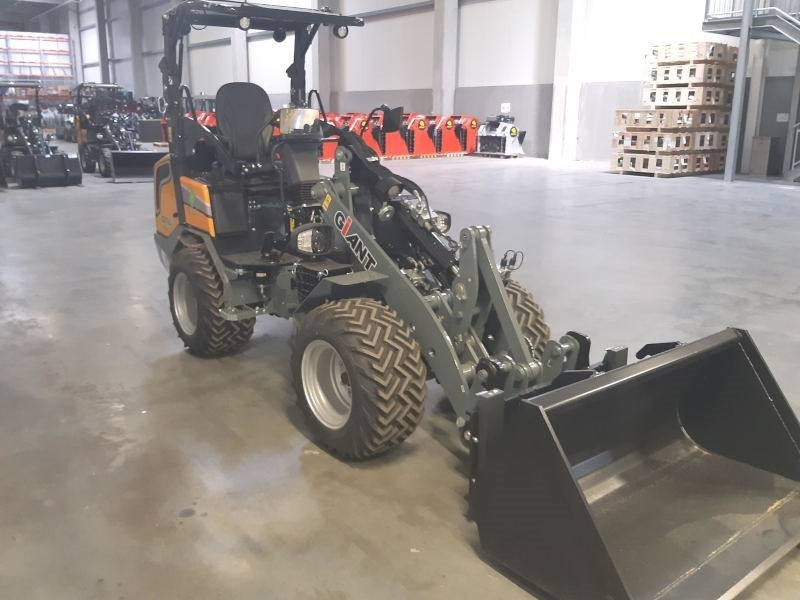Giant G 2700 E X-Tra Elektro / electric - Компактен натоварувач: слика 4 Giant G 2700 E X-Tra Elektro / electric - Компактен натоварувач: слика 4