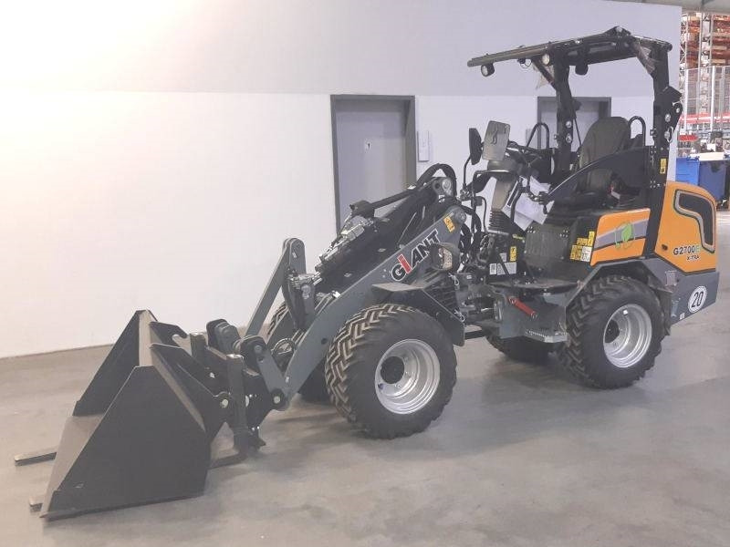 Giant G 2700 E X-Tra Elektro / electric - Компактен натоварувач: слика 2 Giant G 2700 E X-Tra Elektro / electric - Компактен натоварувач: слика 2