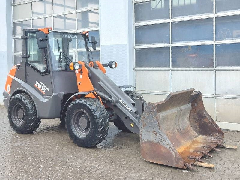 Hitachi ZW 75-6 - Компактен натоварувач: слика 4 Hitachi ZW 75-6 - Компактен натоварувач: слика 4
