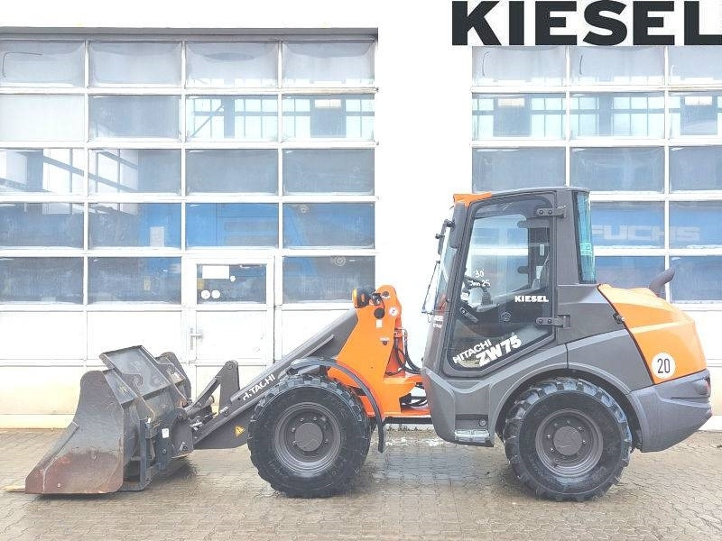 Hitachi ZW 75-6 - Компактен натоварувач: слика 1 Hitachi ZW 75-6 - Компактен натоварувач: слика 1