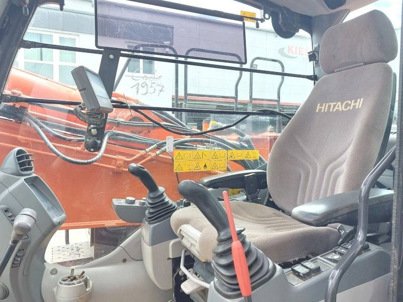 Багер за уривање Hitachi ZX 300 LC-6: слика 13