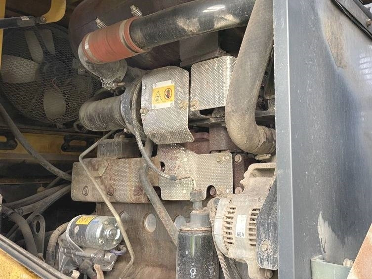 Komatsu WA 200 PT-5 - Натоварувач на тркала: слика 5 Komatsu WA 200 PT-5 - Натоварувач на тркала: слика 5